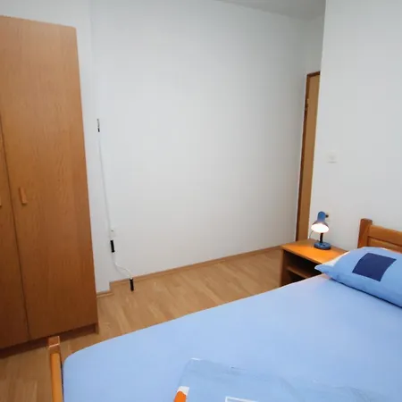 Rogoznica 5269d *